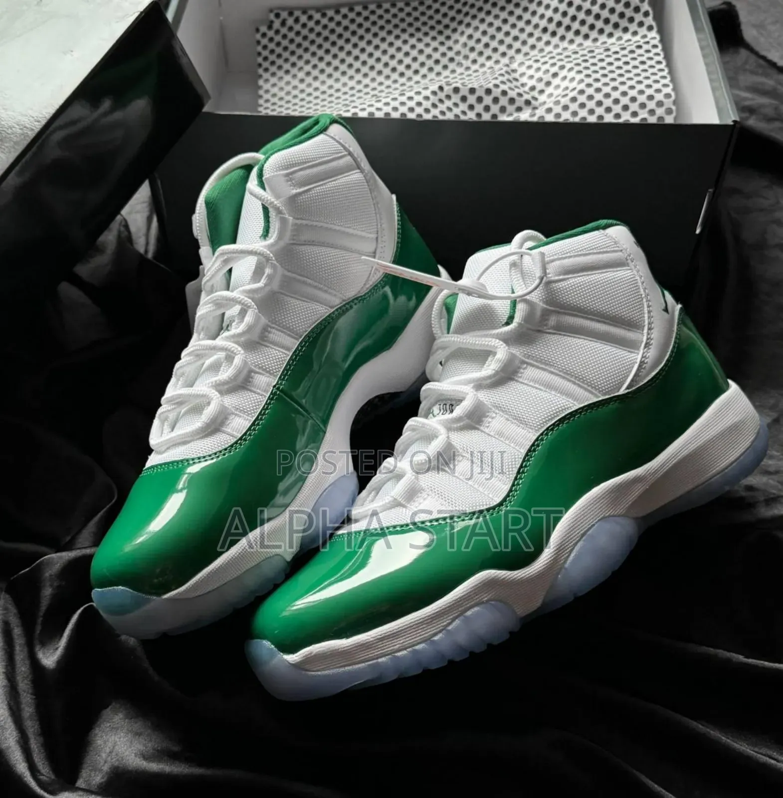 Jordan 11
White Green High Master Quality Shoes