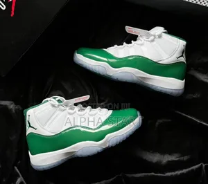 Jordan 11
White Green High Master Quality Shoes