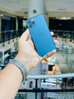 Photo - New Apple iPhone 12 Pro 128 GB Blue