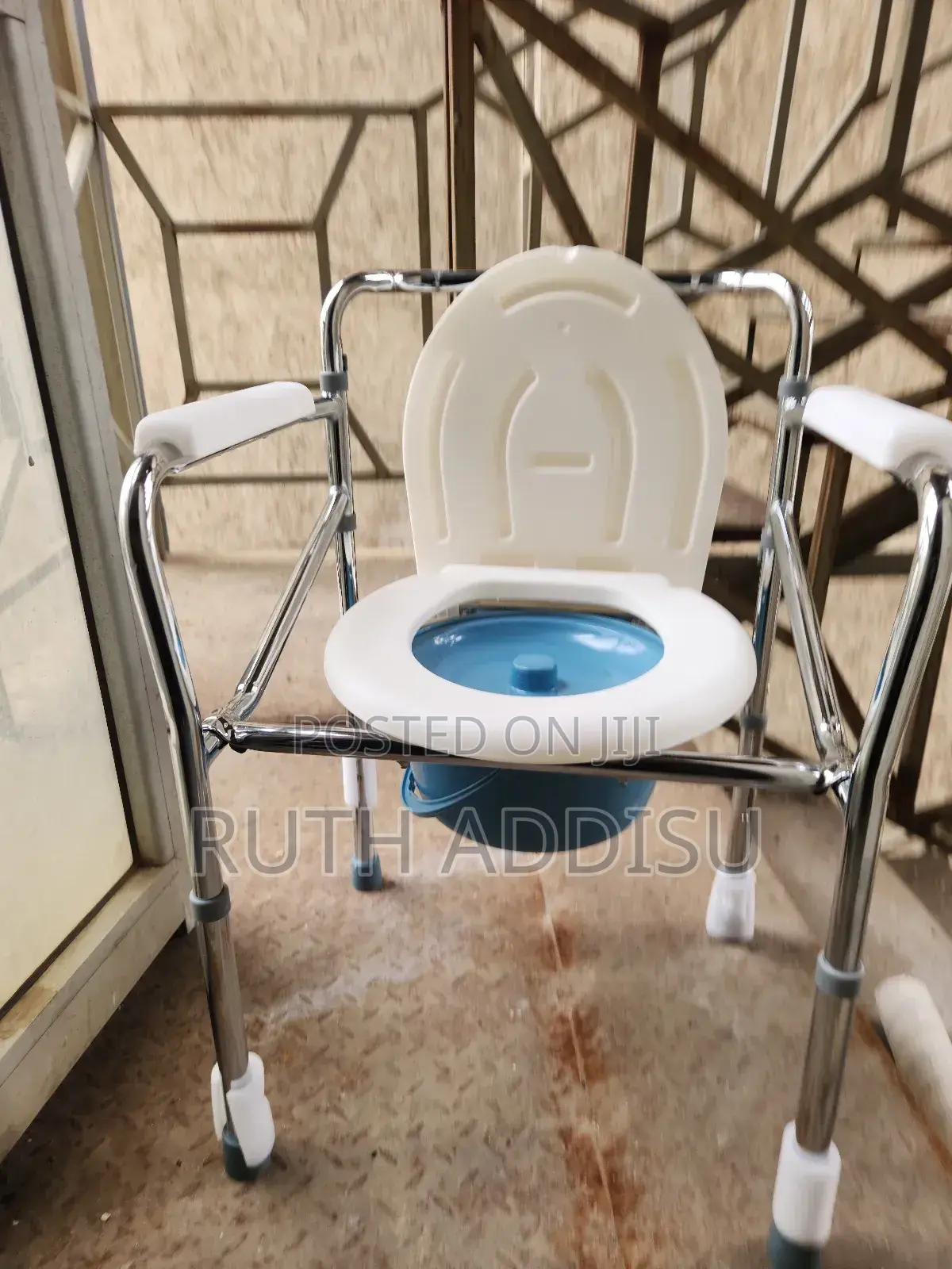 Commode Chair才子toilet Chair跟隨poty Chair吧或commode Chair Chair