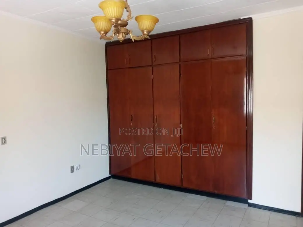 3bdrm Villa in Villa For Rent Near, Yeka for rent