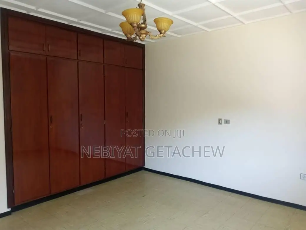 3bdrm Villa in Villa For Rent Near, Yeka for rent