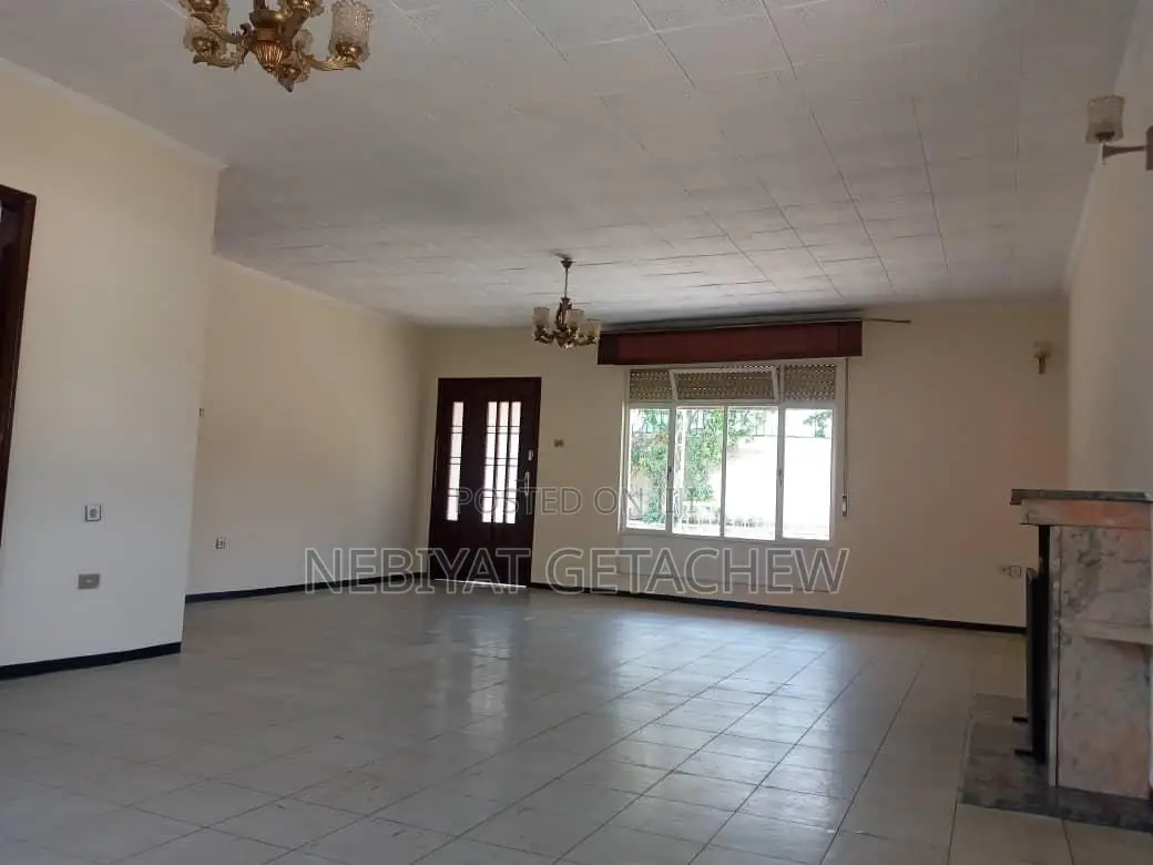 3bdrm Villa in Villa For Rent Near, Yeka for rent