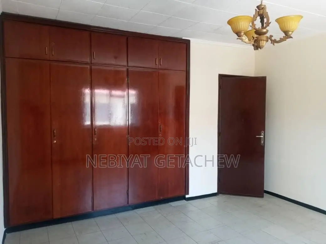 3bdrm Villa in Villa For Rent Near, Yeka for rent