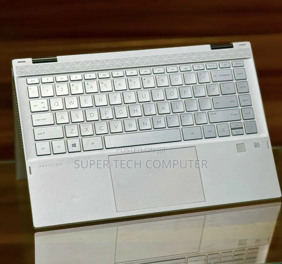 New Laptop HP Pavilion X360 8GB Intel Core I5 SSD 512GB