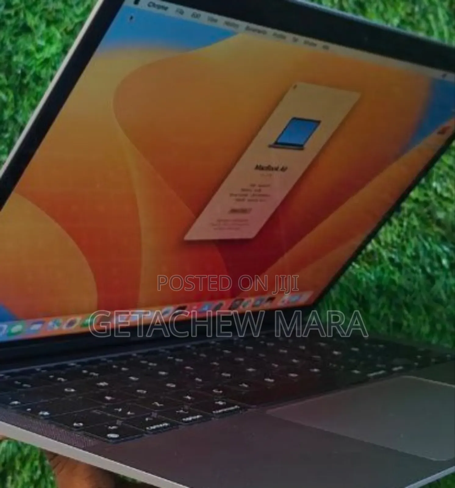 New Laptop Apple MacBook 2020 8GB Apple M1 SSD 256GB