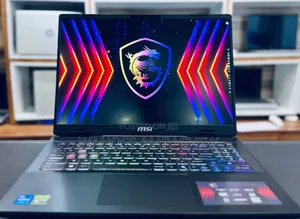 New Laptop MSI Crosshair 15 16GB Intel Core I7 SSD 1T