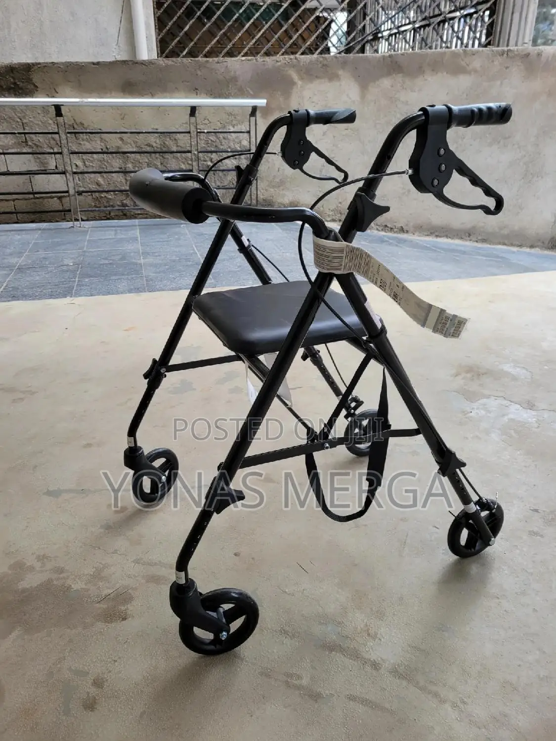 Walker+Chair|Ideal For: People With Disabilities and Seniors