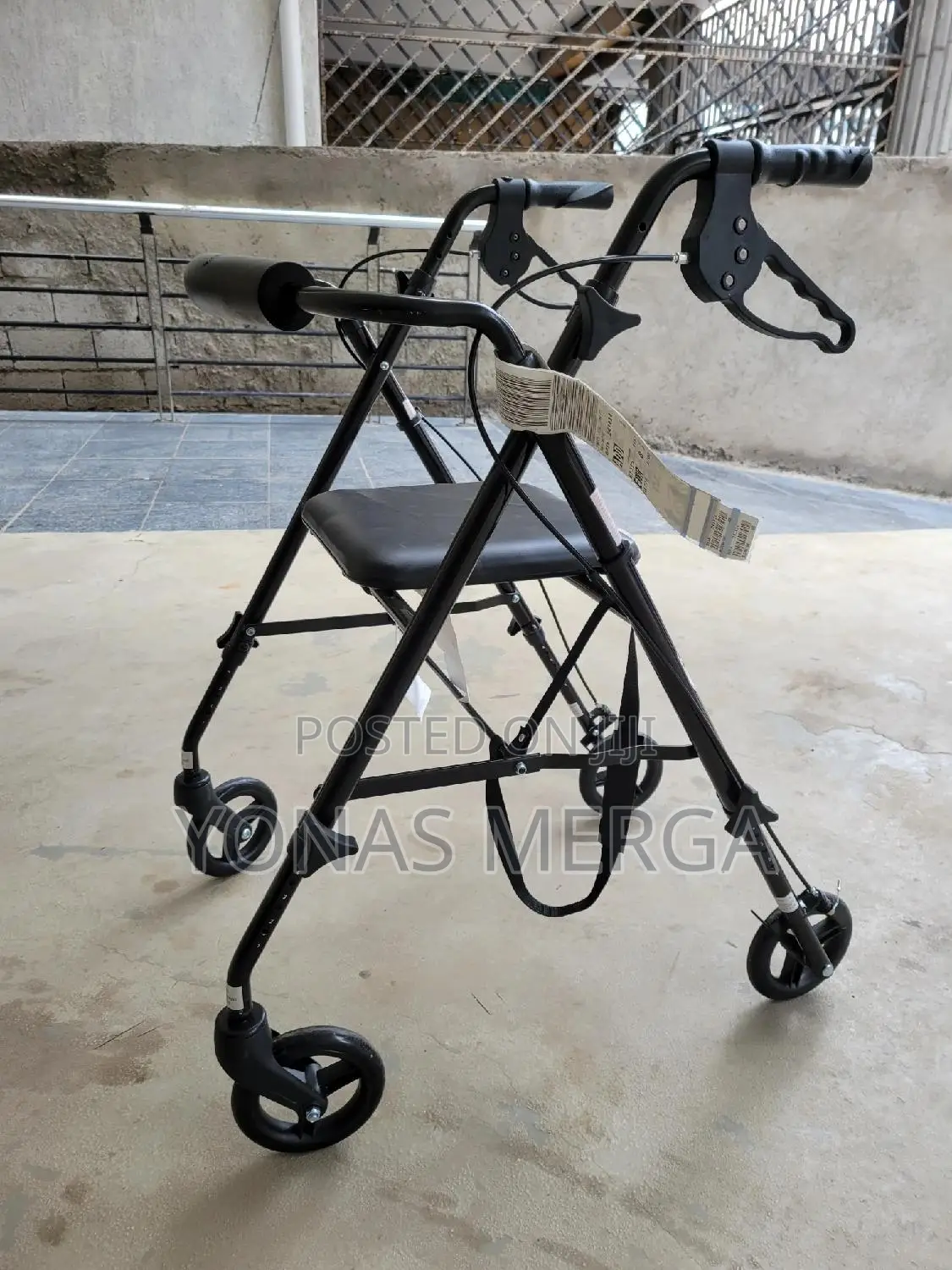 Walker With Seat Chair西ؤperfect for Indoor/Outdoor Use