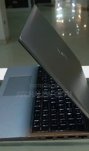 New Laptop Dell Latitude 5540 16GB Intel Core I7 SSD 512GB