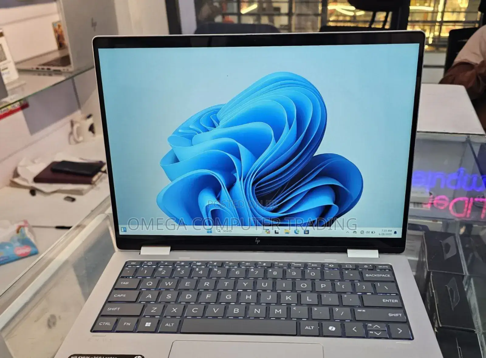 New Laptop HP Envy x360 16GB AMD Ryzen 5 SSD 512GB