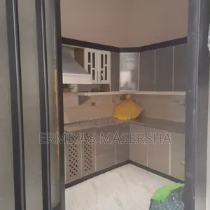 Furnished 5bdrm Villa in Yeka for sale