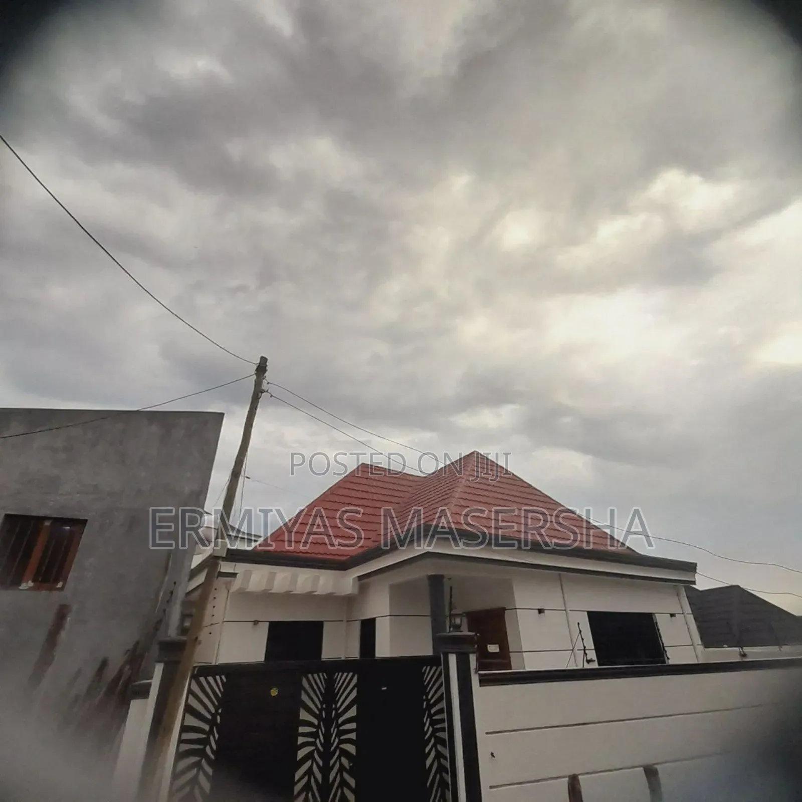 Furnished 5bdrm Villa in Yeka for sale