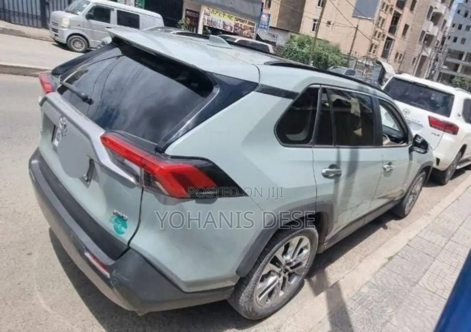 Toyota RAV4 2020 Blue