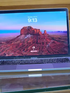 New Laptop Apple MacBook Pro 2022 M2 8GB Intel Core M2 SSD 256GB