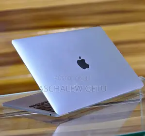 New Laptop Apple MacBook Pro 2022 M2 8GB Intel Core M2 SSD 256GB