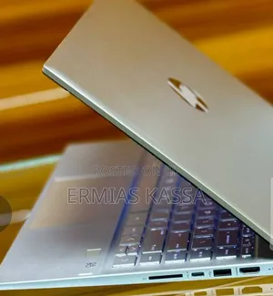 New Laptop HP Pavilion X360 8GB Intel Core I7 SSD 512GB