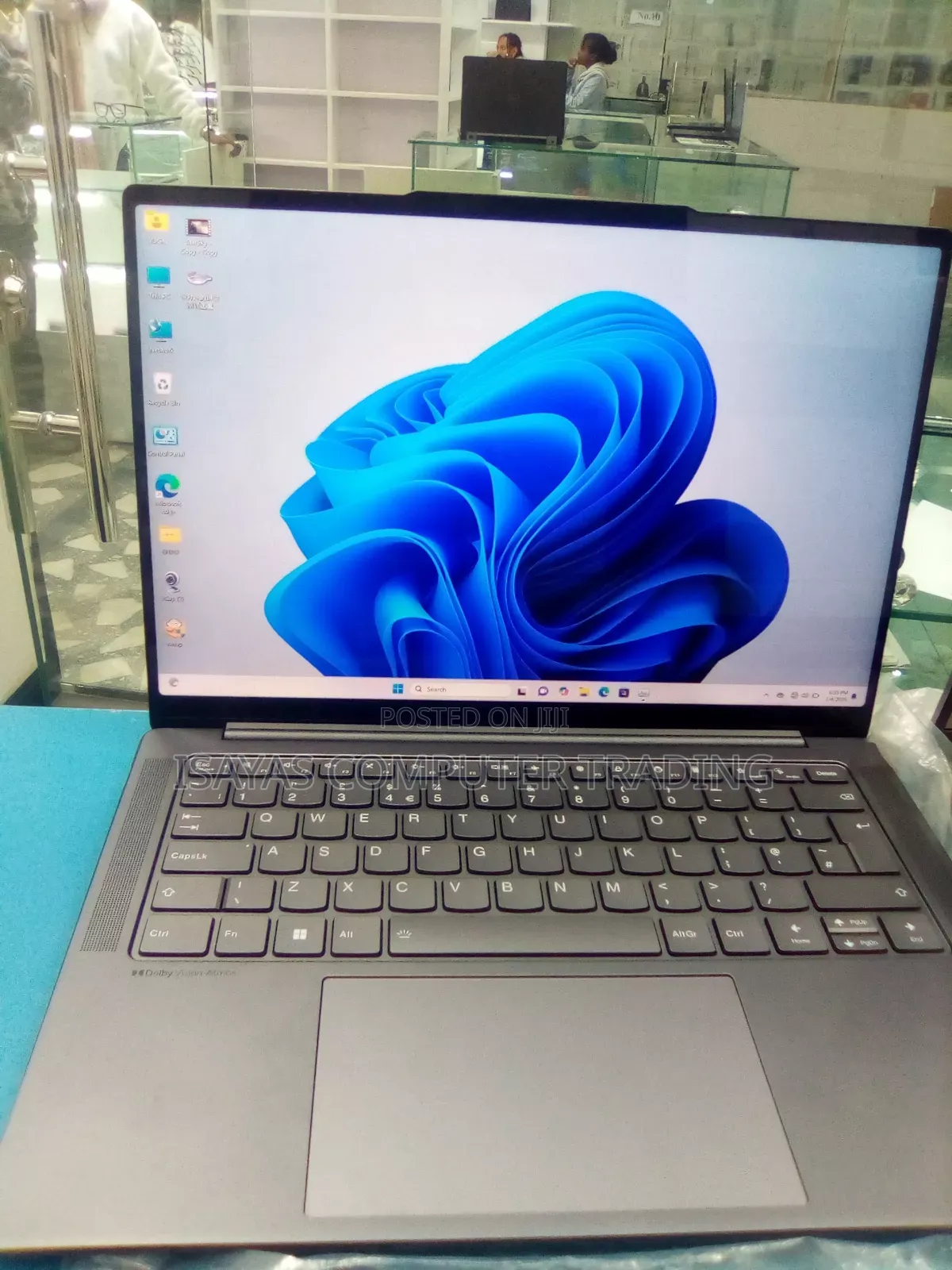 New Laptop Lenovo ThinkPad Yoga 32GB Intel Core I7 SSD 1T