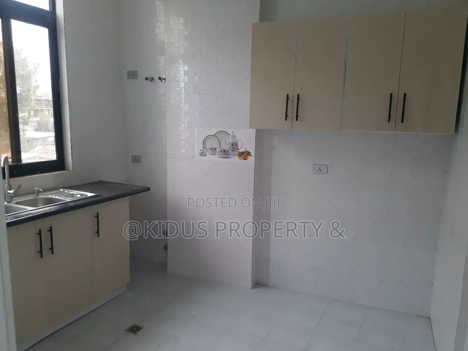 3bdrm Apartment in Around Nasswe Real, Nifas Silk-Lafto for rent
