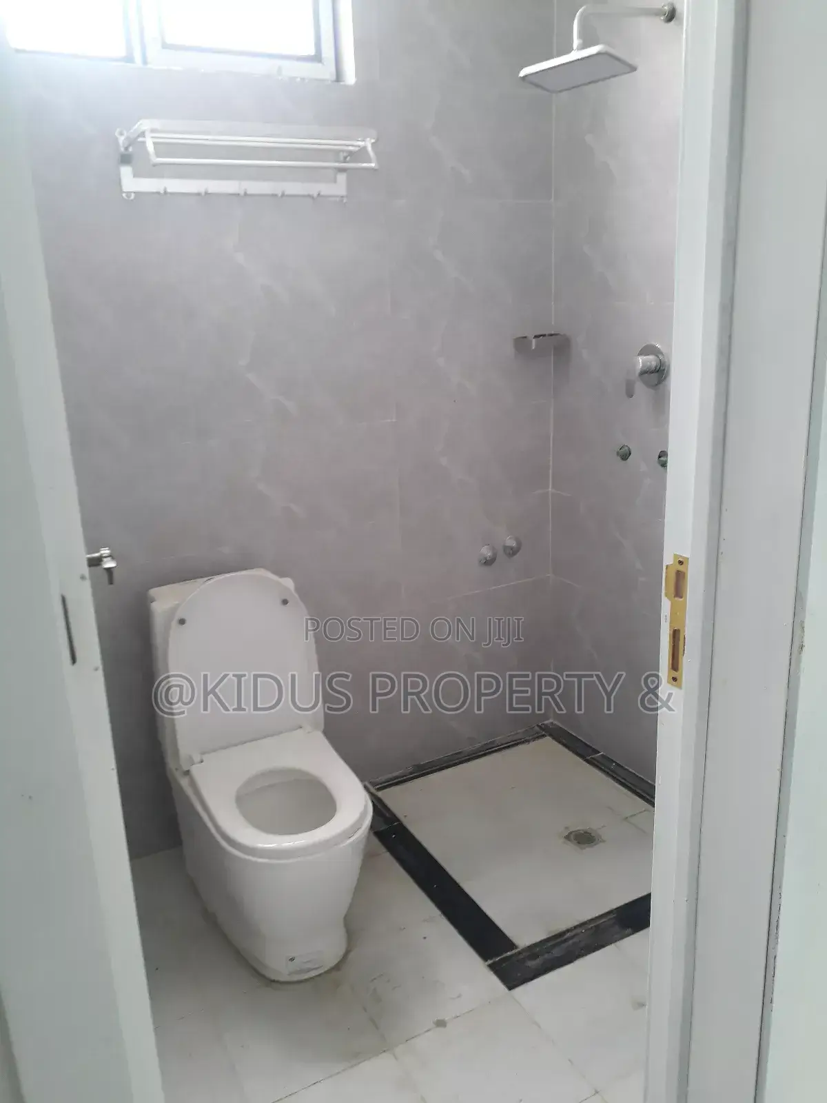 3bdrm Apartment in Around Nasswe Real, Nifas Silk-Lafto for rent