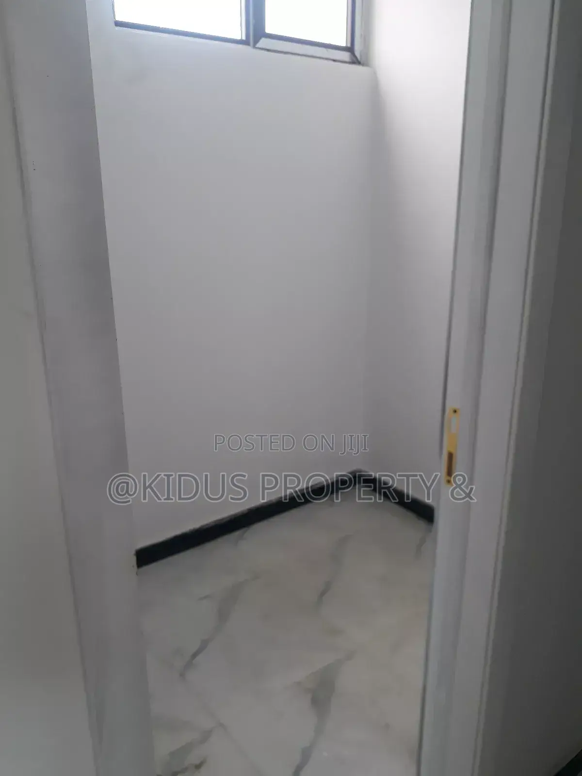 3bdrm Apartment in Around Nasswe Real, Nifas Silk-Lafto for rent