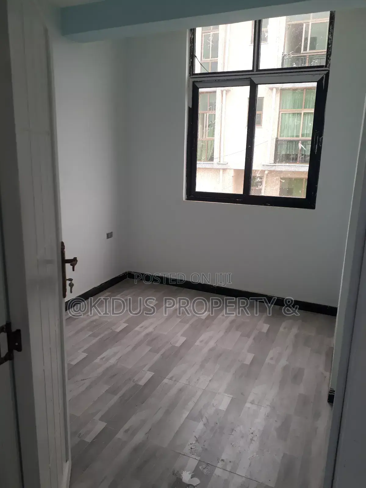3bdrm Apartment in Around Nasswe Real, Nifas Silk-Lafto for rent