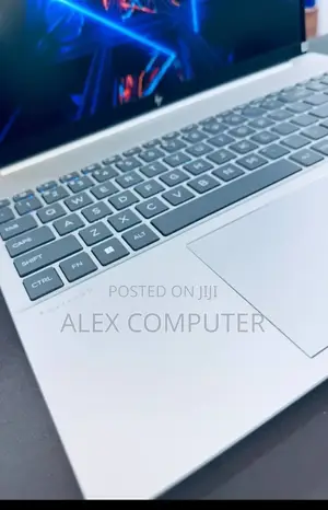 New Laptop HP Pavilion 15 16GB Intel Core I7 SSD 1T