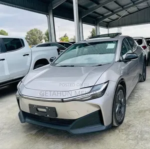 Photo - Toyota bZ3 2024 Gray