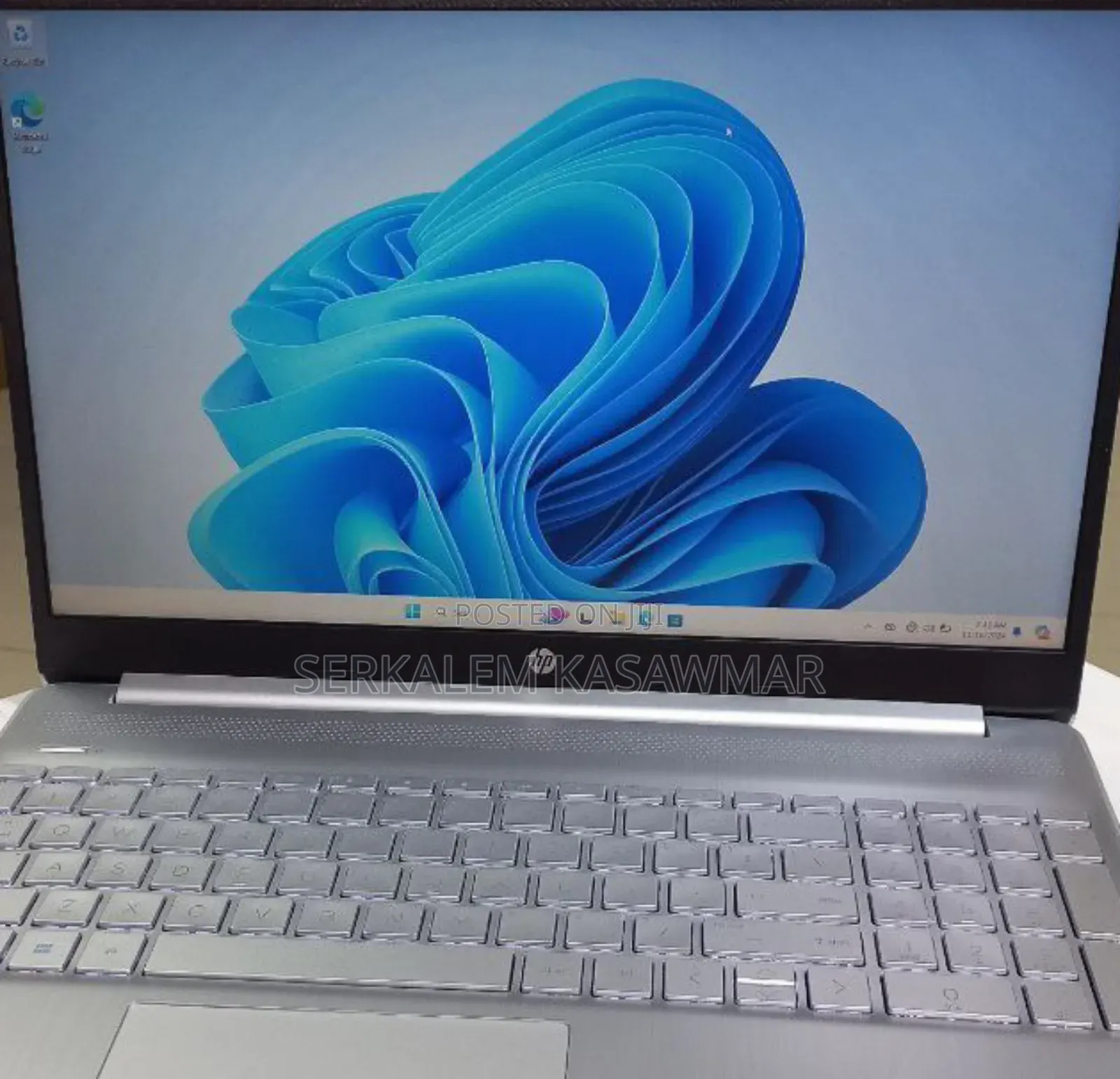 New Laptop HP Stream Notebook 8GB Intel Core I3 SSD 1T