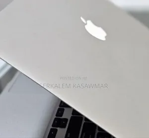 New Laptop Apple MacBook Air 2011 4GB Intel Core I5 SSD 128GB