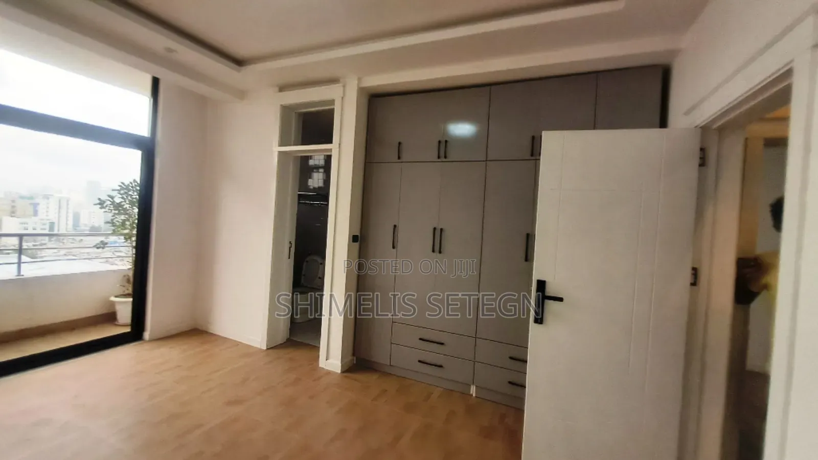 3bdrm Apartment in Yeka for Sale