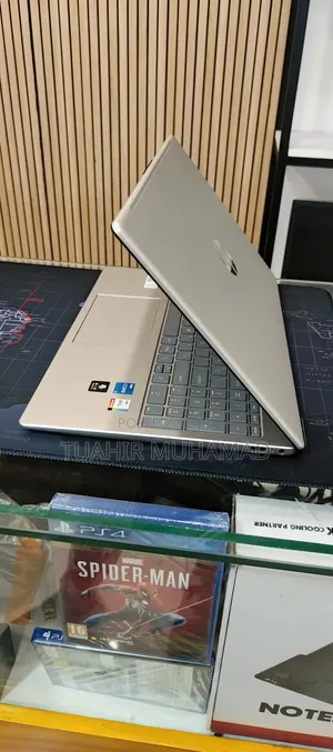 New Laptop HP Stream Notebook 16GB Intel Core I5 SSD 512GB