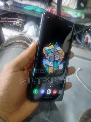 Photo - Samsung Galaxy S9 Plus 128 GB Black