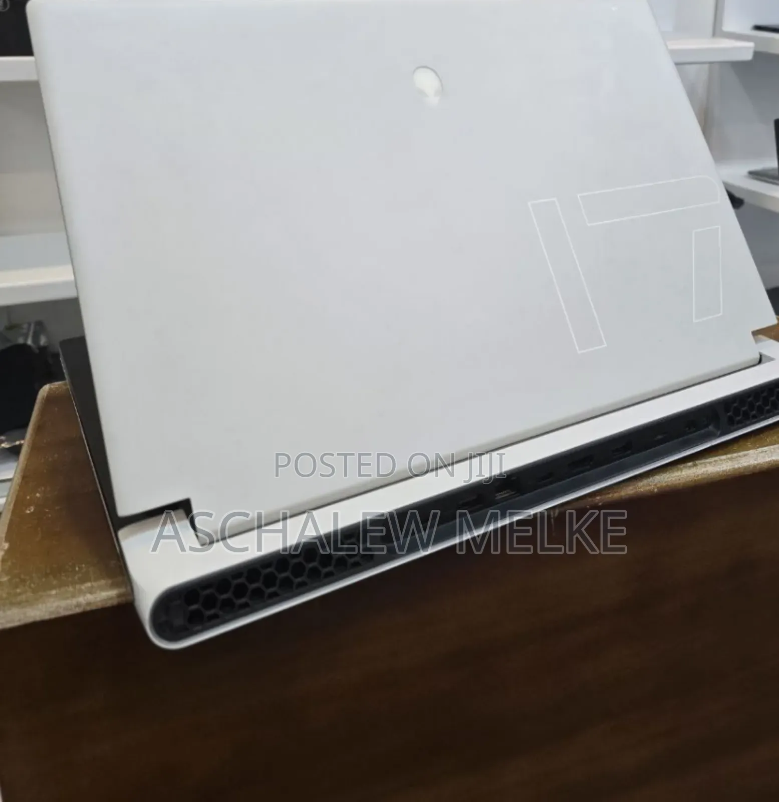 New Laptop Alienware M17x R2 32GB Intel Core I7 SSD 1T