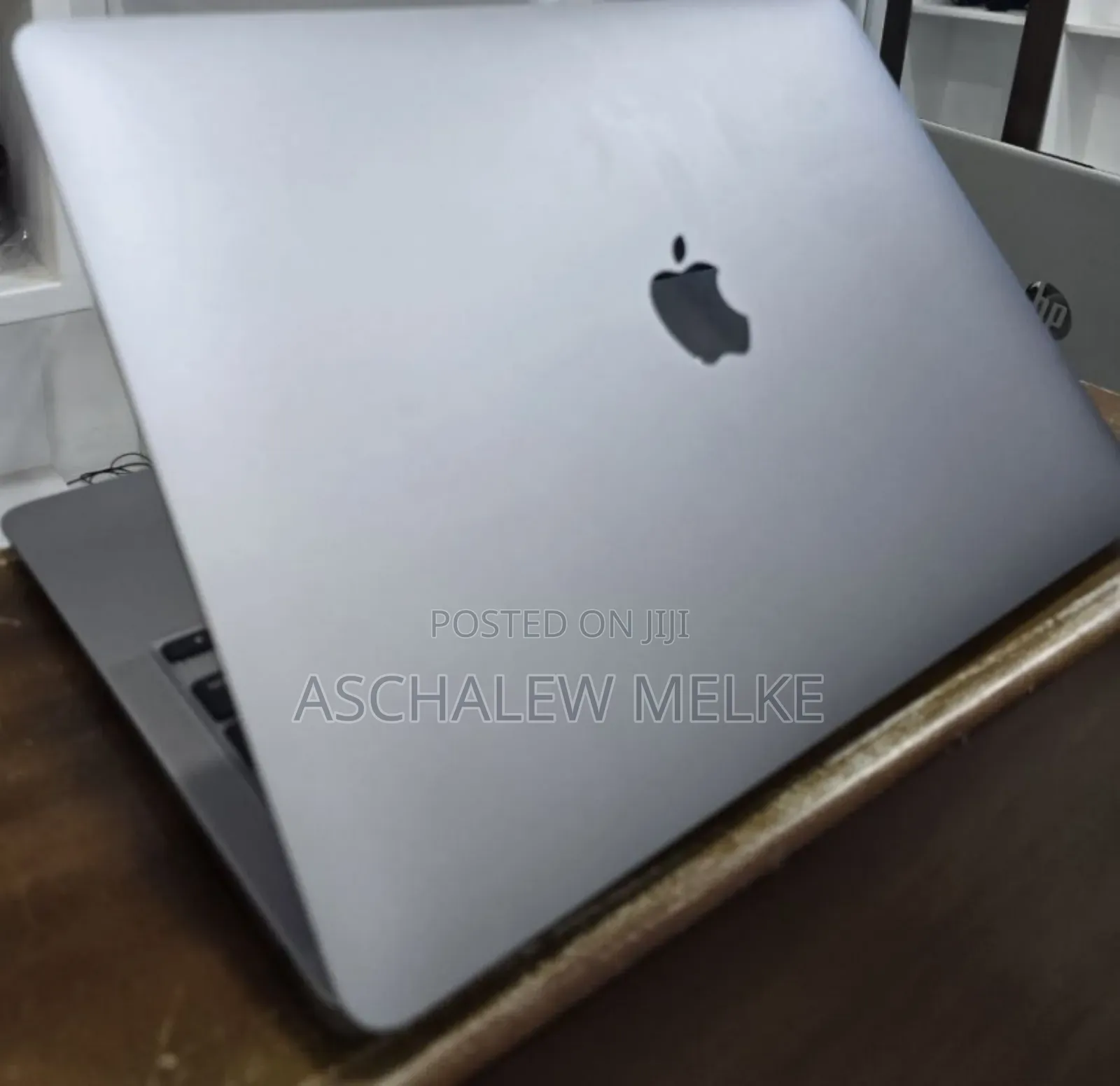 New Laptop Apple MacBook Air 2020 M1 8GB Apple M1 SSD 256GB