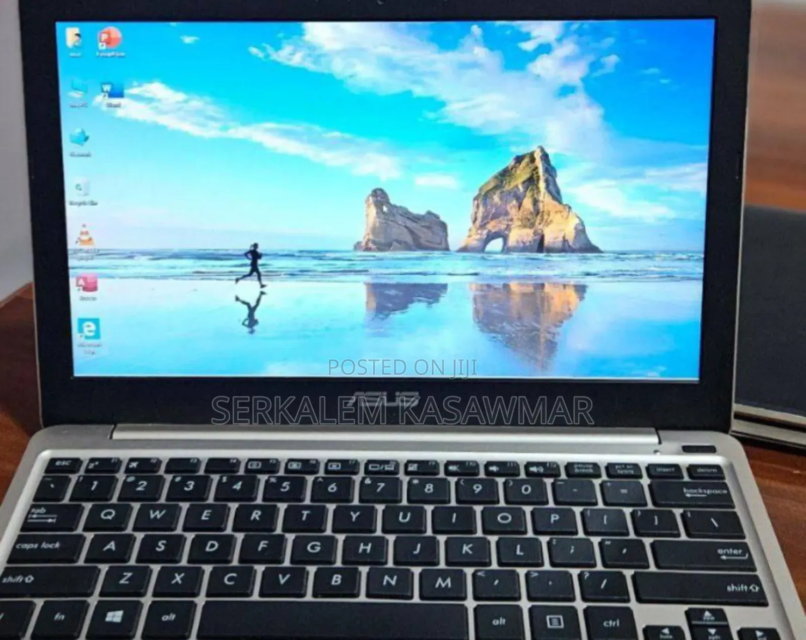 New Laptop Asus A42DE 2GB Intel Atom SSD 32GB