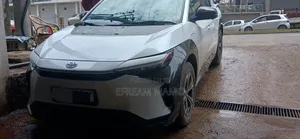 Photo - Toyota bZ4X 2023 White