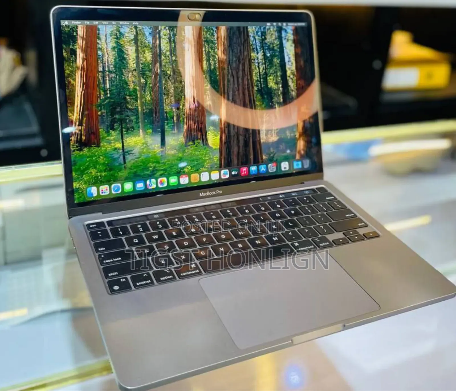 New Laptop Apple MacBook Pro M1 8GB Apple M1 SSD 256GB