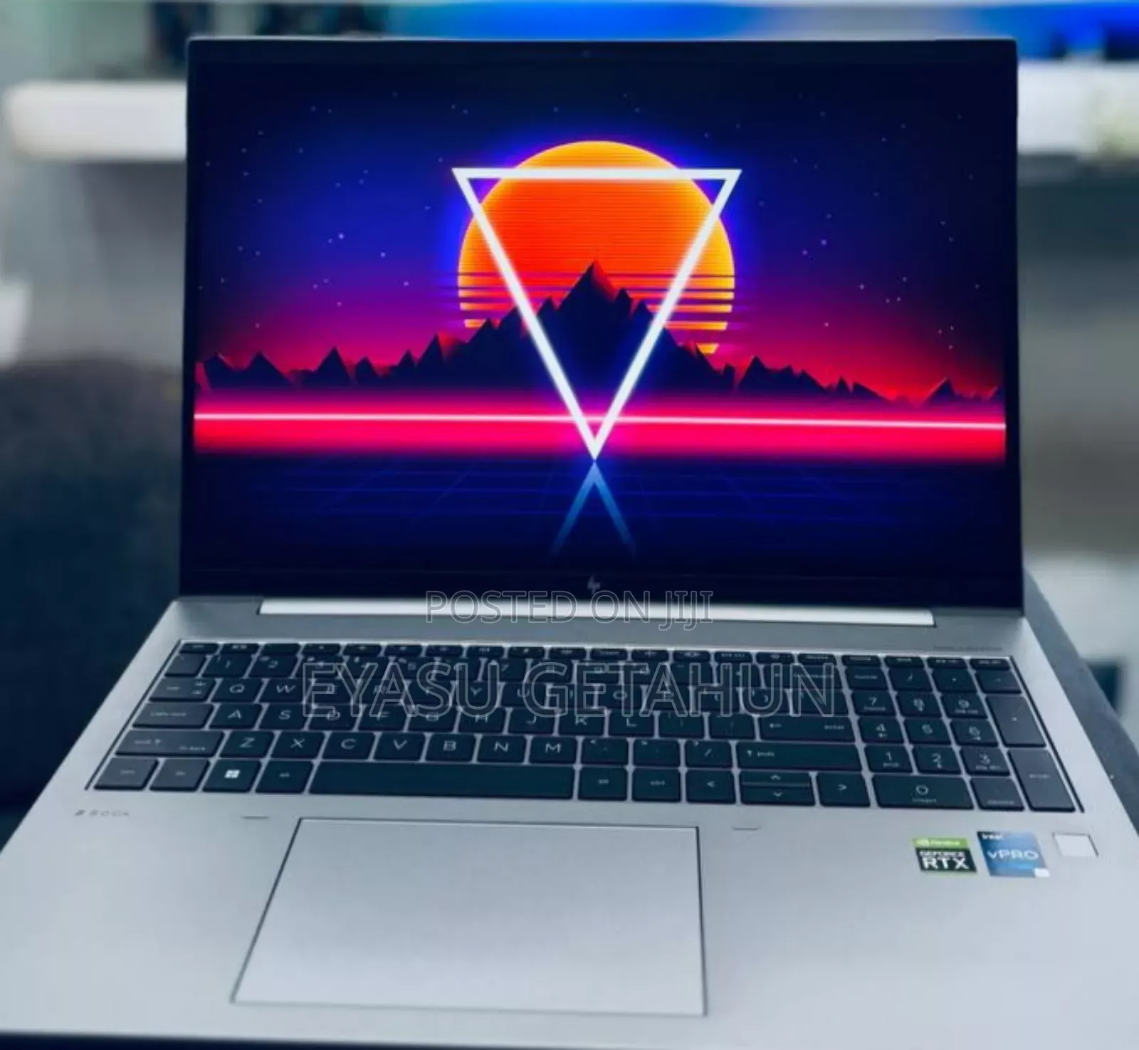 New Laptop HP ZBook Firefly 16 G10 16GB Intel Core I7 SSD 1T