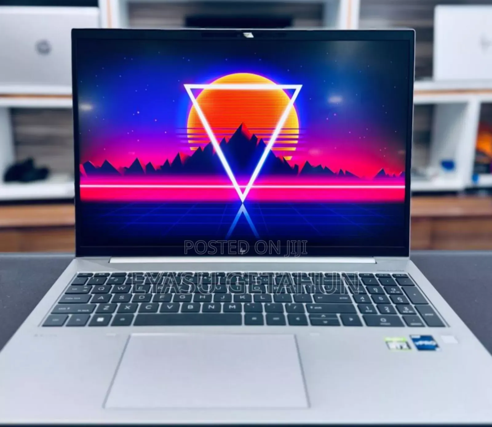 New Laptop HP ZBook Firefly 16 G10 16GB Intel Core I7 SSD 1T