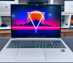 New Laptop HP ZBook Firefly 16 G10 16GB Intel Core I7 SSD 1T