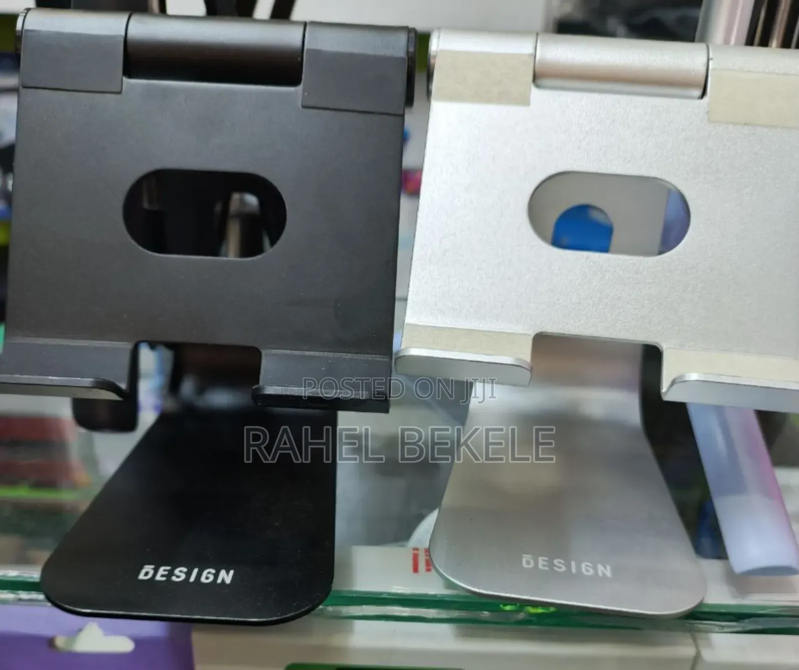 Omoton Foldable Tablet Stand: