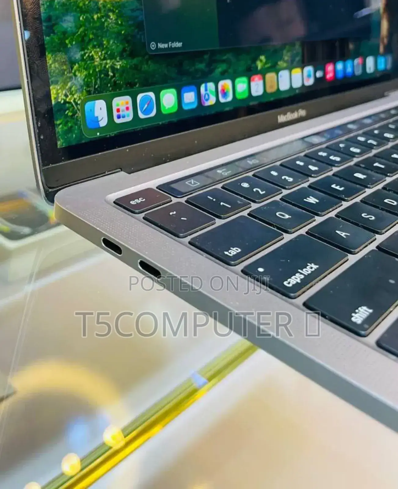 New Laptop Apple MacBook Pro M1 8GB Apple M1 SSD 256GB