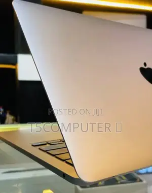 New Laptop Apple MacBook Pro M1 8GB Apple M1 SSD 256GB