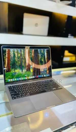 New Laptop Apple MacBook Pro M1 8GB Apple M1 SSD 256GB