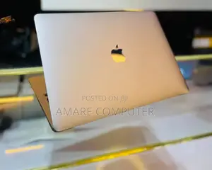 New Laptop Apple MacBook Pro M1 8GB Apple M1 SSD 256GB