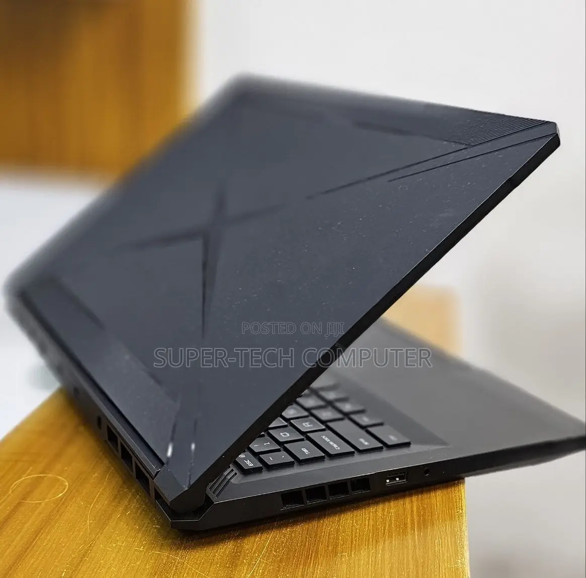 New Laptop 16GB AMD Ryzen 7 SSD 512GB