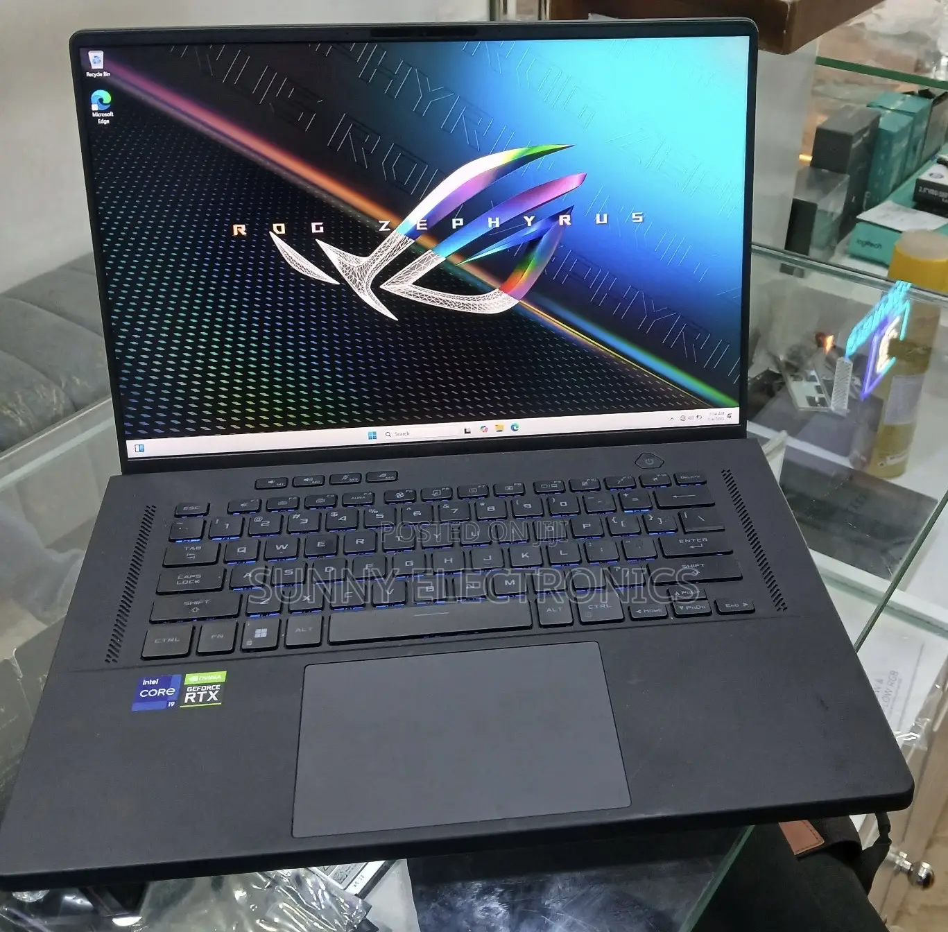 New Laptop Asus ROG Zephyrus G15 16GB Intel Core I9 SSD 1T