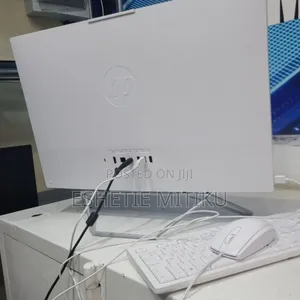 Photo - New Laptop HP 8GB Intel Core I5 SSD 1T