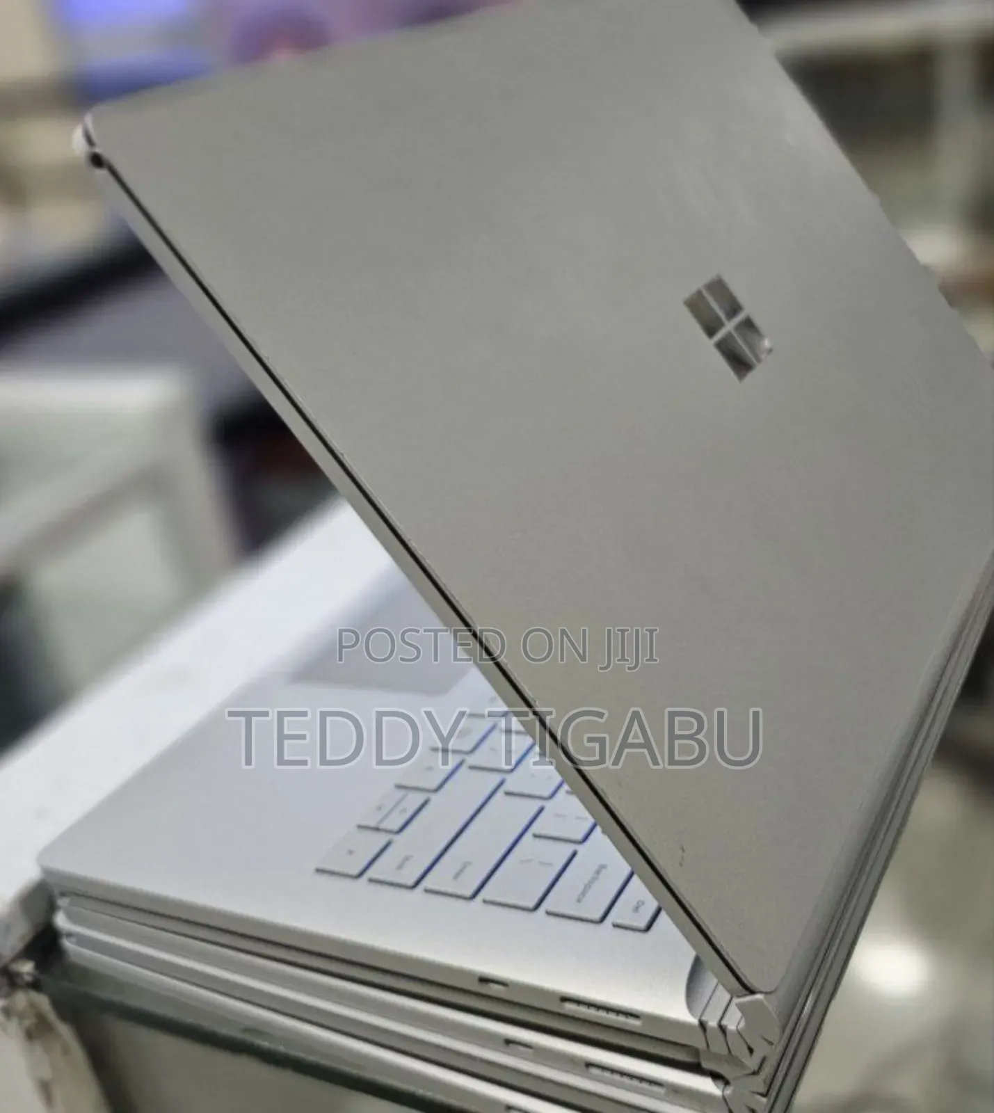 New Laptop Microsoft Surface Book 3 16GB Intel Core I7 SSD 256GB